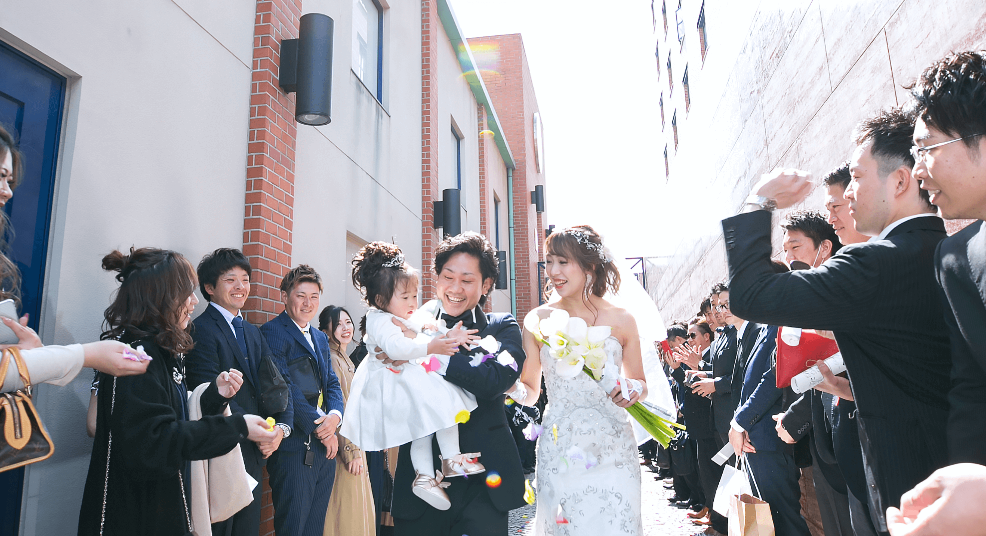 結婚式の新郎新婦